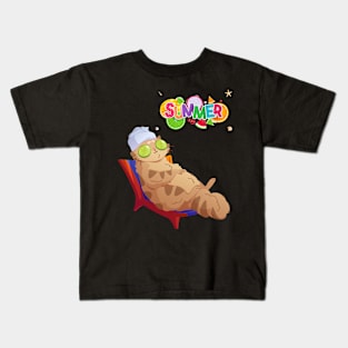 cat on vacation Kids T-Shirt